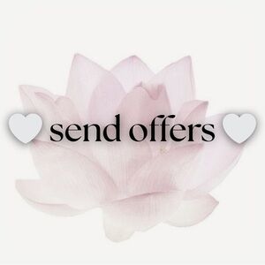 OFFERS ARE WELCOMED 💗 MAKE A DEAL TODAY!